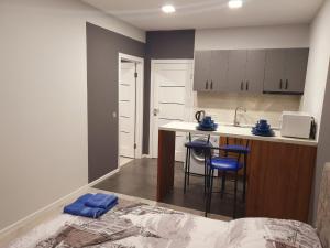 Η κουζίνα ή μικρή κουζίνα στο Apartments Yes