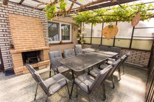 Patio alebo iná vonkajšia časť ubytovania Friendly house in Bořetice + 11 fotografií