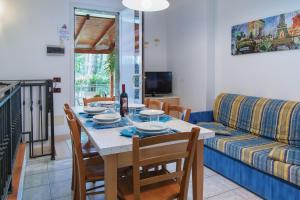 Posezení v ubytování Villa Sofia + 20 fotografií