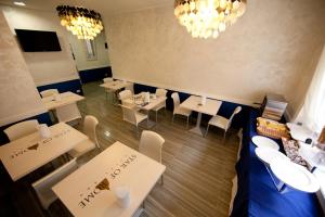 TV a/nebo společenská místnost v ubytování Star of Rome