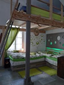 Postel nebo postele na pokoji v ubytování Apartments in Villa Crusca