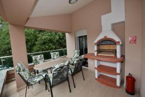 Balkón nebo terasa v ubytování Apartmani FAMILY