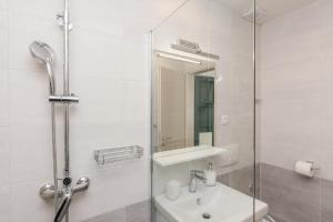 Kúpeľňa v ubytovaní Apartmani Mustaća dvori