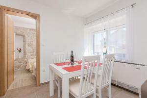 Fotografia z galérie ubytovania Apartmani Mustaća dvori v Privlake