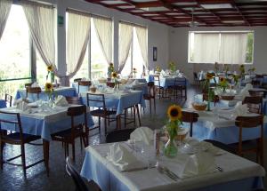 Restaurace v ubytování Albergo Riviera Spineta