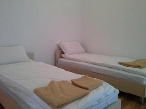 Afbeelding uit fotogalerij van The White House in Karlovo +23 foto's