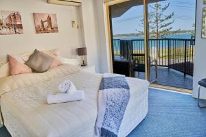 Gallery image of Bayview Beach Holiday Apartments in Gold Coast