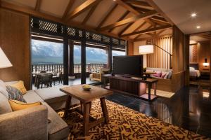 Jinmao Pureal Mountain Liiang的休息区