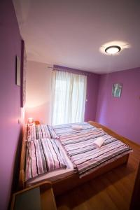 Fotografie z fotogalerie ubytování Apartment in Lopar with Balcony, Air condition, WIFI (4738-2) v destinaci Lopar