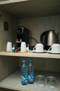 CHALET DILIJAN Hotel & Restauarant的厨房或小厨房