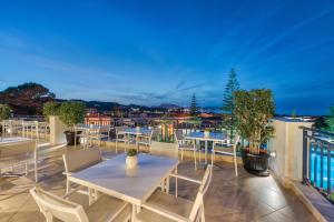 Balkoni atau teres di Contessa Hotel
