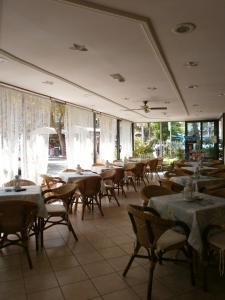 Gallery image of Hotel Alfredo's in Rimini