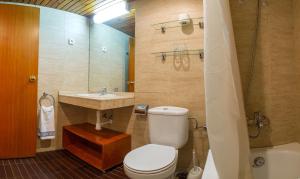 Phòng tắm tại Apartamentos MultiBaqueira +43 ảnh