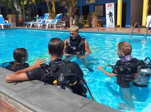 Hosté ubytování Carabao Diving Koh Tao