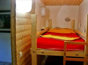 Säng eller sängar i ett rum på Apartma NADIŽA Borjana107