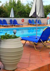 Bazén v ubytování Maria Hotel Sisi nebo v jeho okolí
