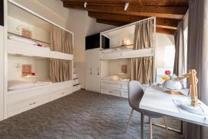 Φωτογραφία από το άλμπουμ του Downtown Boutique Hostel στο Ζαντάρ