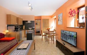 Kuchyň nebo kuchyňský kout v ubytování Très bel appartement 4 pers Chalet Les Lupins - Les 2 Alpes