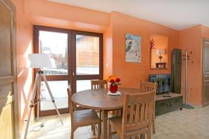 Kuchyň nebo kuchyňský kout v ubytování Très bel appartement 4 pers Chalet Les Lupins - Les 2 Alpes