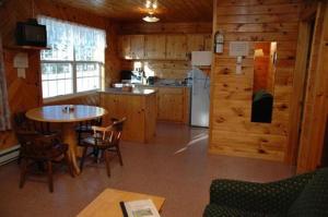 A kitchen or kitchenette at Sea'scape Cottages