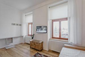 TV a/nebo společenská místnost v ubytování Apartmán 3, Suvorovova 158