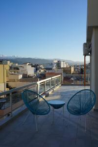 A balcony or terrace at Seas the view