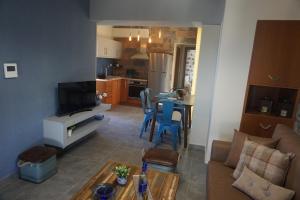 A kitchen or kitchenette at Seas the view