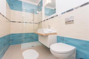 Ένα μπάνιο στο Apartmani Memories I +68 φωτογραφίες