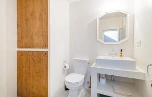 Kúpeľňa v ubytovaní Casa Rei + 19 fotografií
