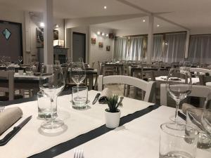 Reštaurácia alebo iné gastronomické zariadenie v ubytovaní Camping Village Mugello Verde