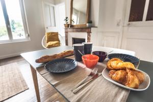 Photo de la galerie de l'établissement Appartement cosy à 10 min à pieds de la gare, à Reims