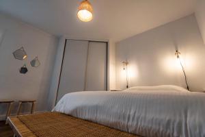 Photo de la galerie de l'établissement Appartement cosy à 10 min à pieds de la gare, à Reims 8 autres photos