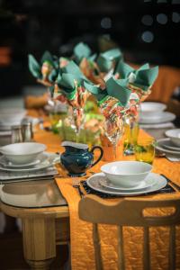 Jídlo v apartmánu nebo okolí + 18 fotografií