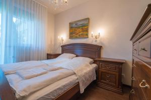 Posteľ alebo postele v izbe v ubytovaní Royal Luxus Wellness Apartman