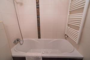 Kúpeľňa v ubytovaní Royal Luxus Wellness Apartman