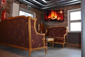Loft Family Hotel的休息区