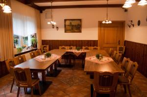 Restaurace v ubytování Hotel & Restaurant Ernst