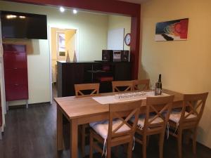 Fotografie z fotogalerie ubytování Ferienwohnung Helga v destinaci Bendorf