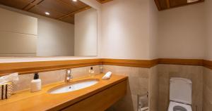 Kúpeľňa v ubytovaní Apt 321 Heaven Beach Apartments Guadalmansa Playa