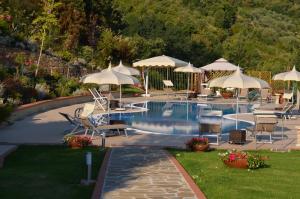 Bazén v ubytovaní Casa Vacanza Villa Aurora alebo v jeho blízkosti