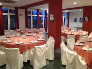 Un restaurante o sitio para comer en Hotel San Jorge