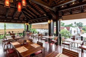 Kirikayan Boutique Resort - SHA Extra Plus 레스토랑 또는 맛집