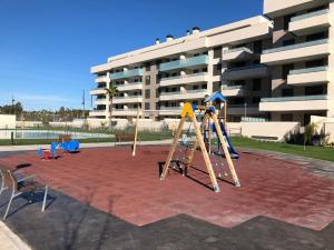 Detský kútik v ubytovaní Suite Home Los Alamos sol, playa y golf , parking&Wifi