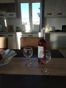 GEOMAR HOUSE 2 SKY AND VIEW的酒水