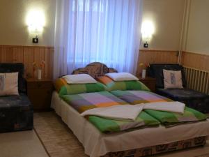 Photo de la galerie de l'établissement Madácsi Vendégház, à Kiskőrös