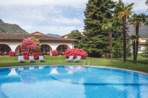 The swimming pool at or close to Garni Elena