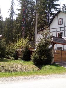 Budova, kde se penzion – hostinec nachází