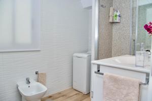 Gallery image of Luxury 12th Floor Beachfront in El Campello