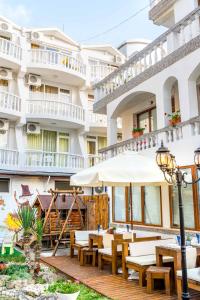 Gallery image of hotel Yanis in Lozenets