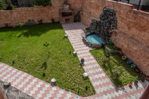 Bassein majutusasutuses Guest House VIP või selle lähedal